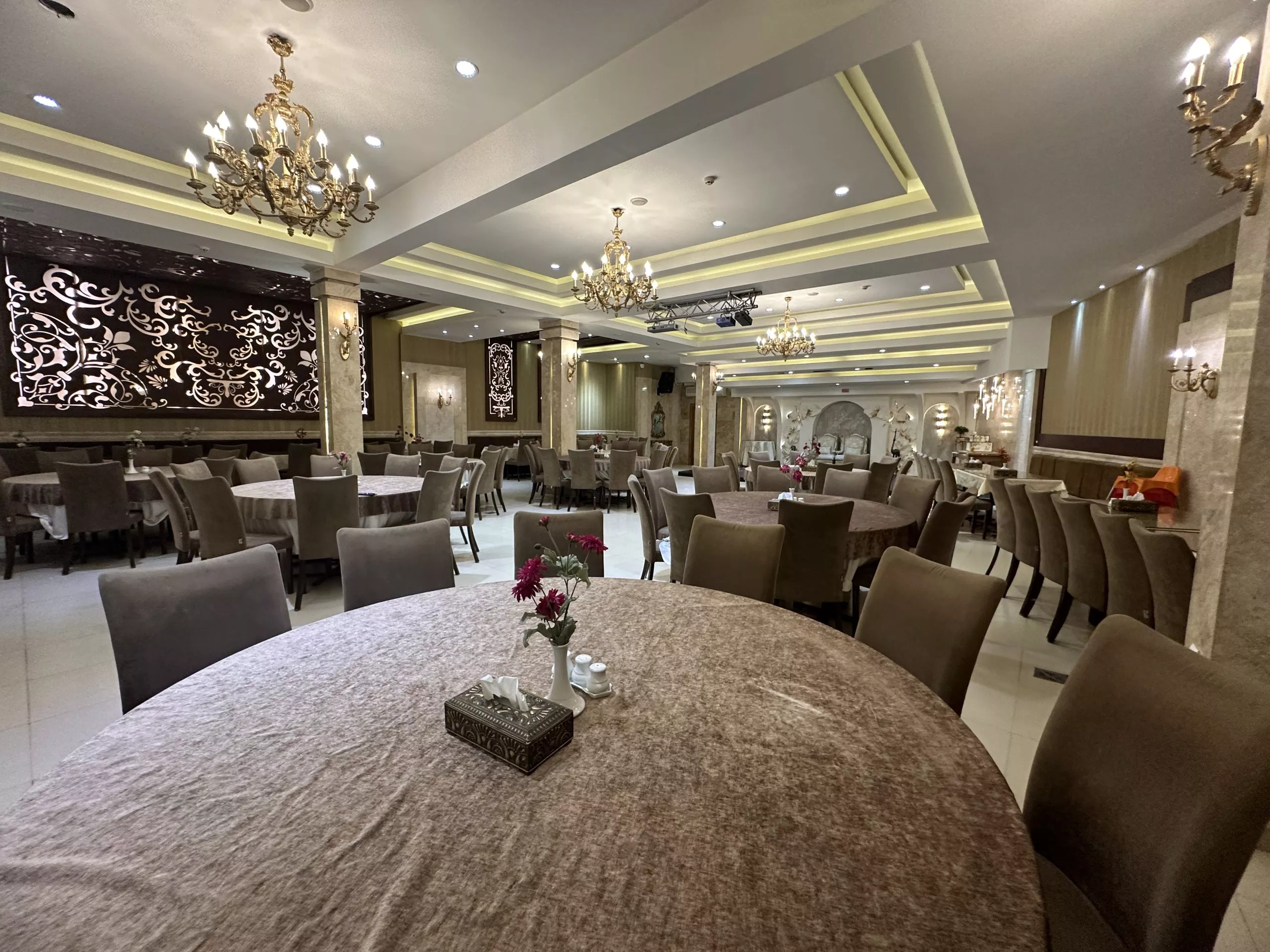 چیدمان میزها